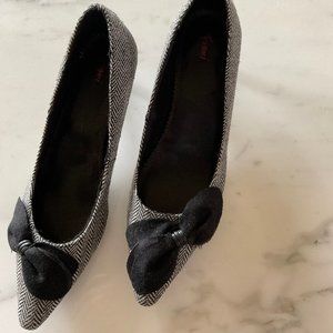 New Fiomi Black/White Tweed Heels - Size 8-1/2